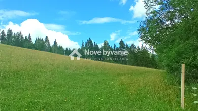 Na predaj pozemok, Bukovina