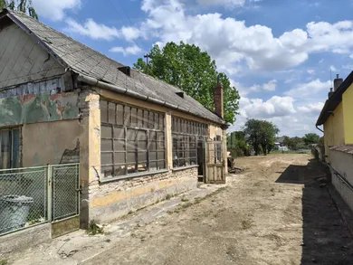 Na predaj pozemok, 861 m², Košúty