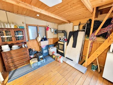 Na predaj rekreačný dom, 556 m², Lozorno, Záhrady