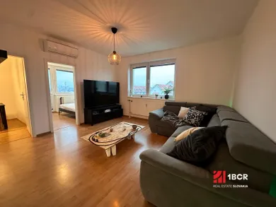 Na prenájom 3-izbový byt, 70 m², Bratislava-Podunajské Biskupice