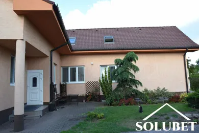 Domy na predaj 8-izbový, Stupava · €416 500