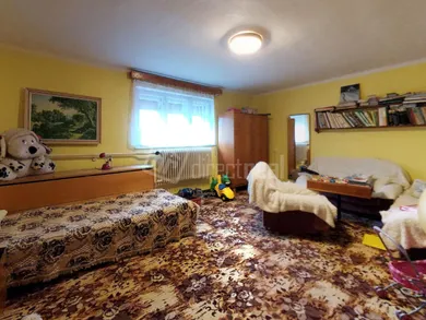 Na predaj dom, 160 m², Bacúch, Smreková
