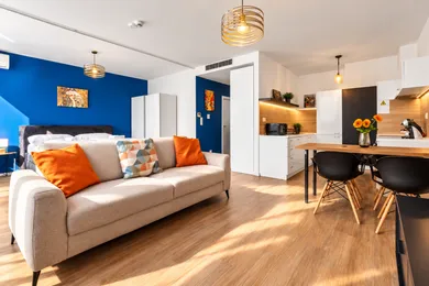 Na prenájom 1-izbový byt, 55 m², Bratislava-Ružinov, Miletičova