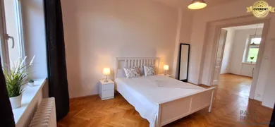 Na prenájom 4-izbový byt, 124 m², Bratislava-Staré Mesto, Lazaretská