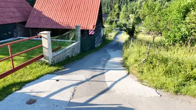 Na predaj pozemok, Dlhá nad Kysucou