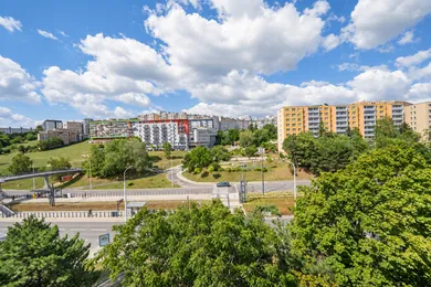 Na predaj 3-izbový byt, 63 m², Bratislava-Karlova Ves, Karloveská