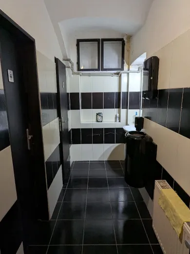 Na predaj komerčné, 160 m², Košice-Staré Mesto, Moyzesova