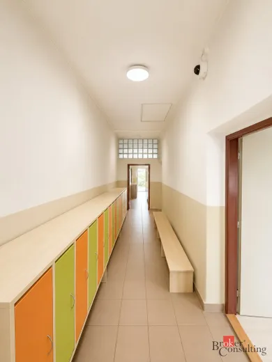 Na prenájom objekt, 198 m², Banská Bystrica, Hronská