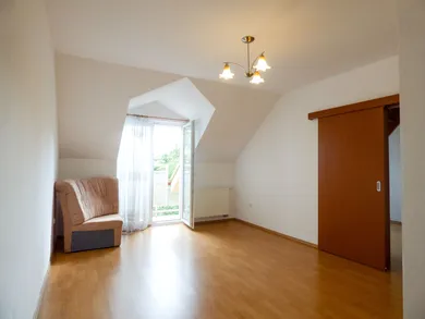 Na predaj 3-izbový byt, 50 m², Bratislava-Rača, Cyprichova