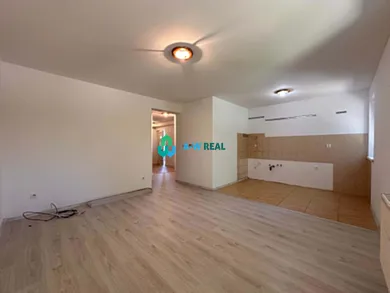 Na predaj 3-izbový byt, 59 m², Lehnice