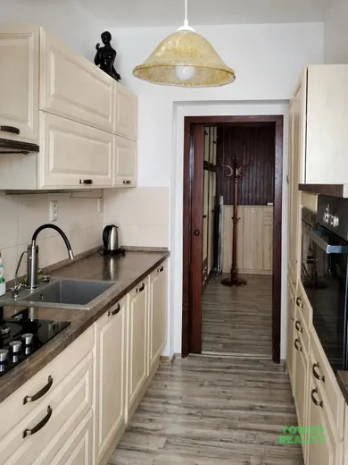 Na prenájom 3-izbový byt, 82 m², Trenčín