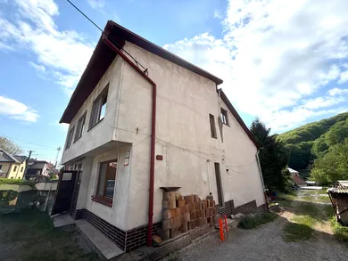Na predaj 5-izbový dom, 450 m², Malachov, Banícka