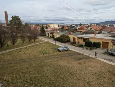 Na prenájom 1-izbový byt, 38 m², Prievidza, M. Falešníka