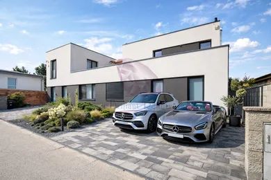 Domy na sprzedaż, 1-pokojowe, Senec · €459 000