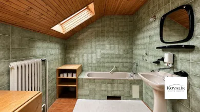 Na predaj 6-izbový dom, 260 m², Banská Bystrica