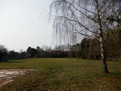Na predaj pozemok, Veľký Meder