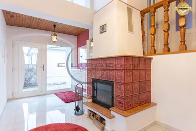 Na predaj 7-izbový dom, 375 m², Gajary, Štefánikova