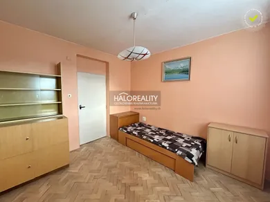Na predaj 3-izbový byt, 54 m², Prievidza