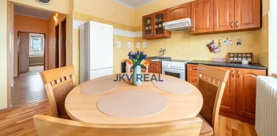 Na prenájom 2-izbový byt, 57 m², Prešov, Levočská