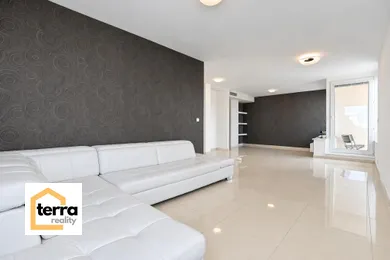 Na predaj 4-izbový byt, 105 m², Bratislava-Ružinov, Ružová dolina