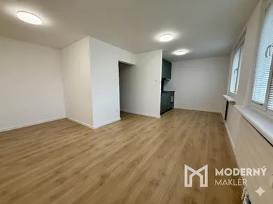 Na predaj 1-izbový byt, 30 m², Banská Bystrica, Moskovská