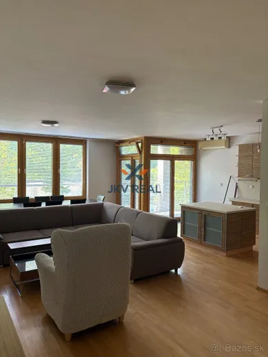 Mieszkania na wynajem, 4-pokojowe, Bratislava-Ružinov · €1750