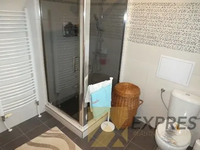 Na predaj 2-izbový byt, 53 m², Handlová, 29. augusta