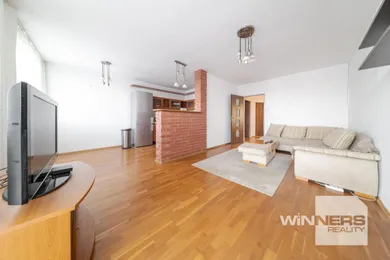 Mieszkania na wynajem, 3-pokojowe, Košice-Juh · €850