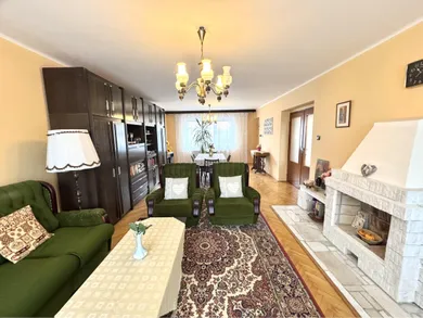 Na predaj 4-izbový dom, 150 m², Nové Zámky