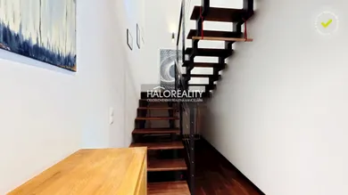 Na prenájom 3-izbový byt, 96 m², Bratislava-Nové Mesto