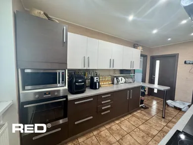 Na predaj 3-izbový byt, 81 m², Považská Bystrica, Jesenského
