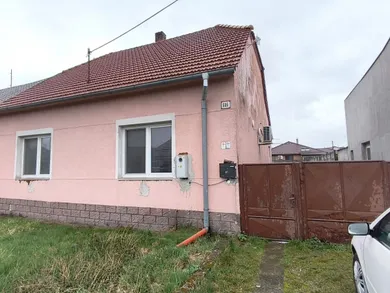 Na prenájom dom, Jablonica
