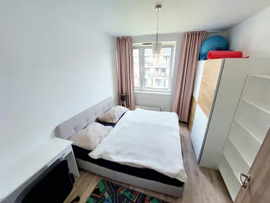 Na predaj 3-izbový byt, 71 m², Bratislava-Lamač, Hany Ponickej