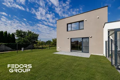 Na predaj dom, 87 m², Kráľová pri Senci, Urbárska