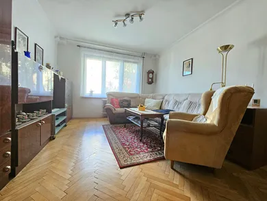 Na predaj 3-izbový byt, 74 m², Bratislava-Ružinov, Sklenárova