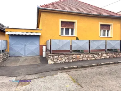 Eladó házak, 2-szobás, Lučenec · €128 000