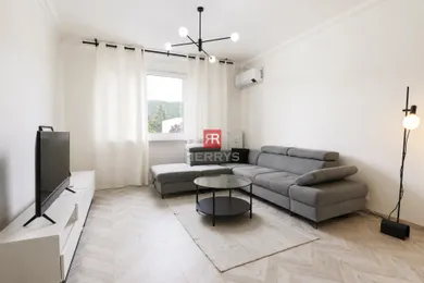 Apartments for rent, 3-room in Bratislava-Nové Mesto · €800