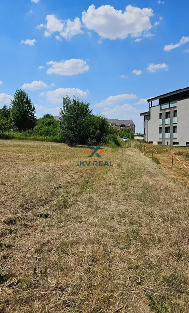 Na predaj pozemok, 100 m², Podhájska