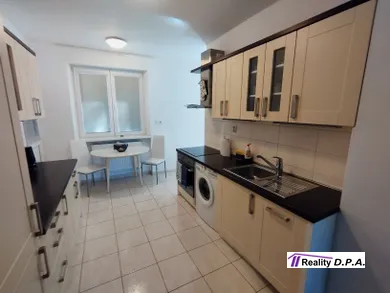 Na prenájom 3-izbový byt, 84 m², Martin, Šoltésovej