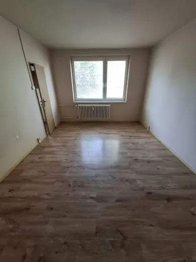 Na predaj 1-izbový byt, 35 m², Spišská Nová Ves, Trieda 1.mája