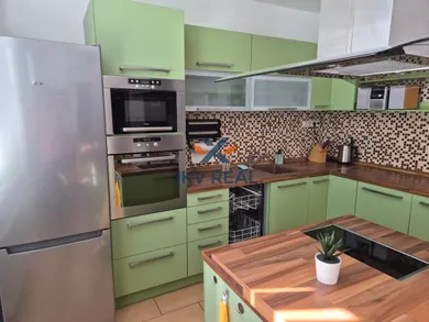 Byty na prenájom 2-izbový, Bratislava-Nové Mesto · €1 040