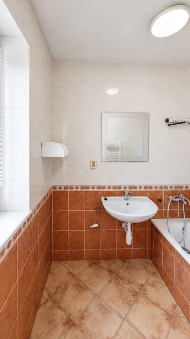 Na predaj 3-izbový byt, 63 m², Humenné, Kukorelliho