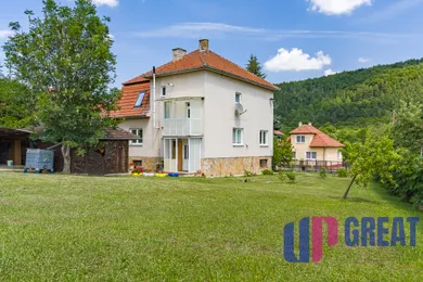 Na predaj 3-izbový byt, 84 m², Drietoma