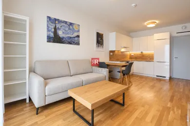 Na prenájom 2-izbový byt, 52 m², Bratislava-Staré Mesto, Bottova
