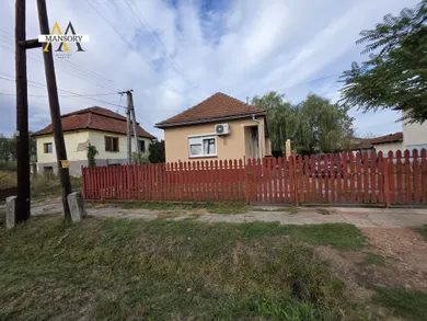 Na predaj dom, 80 m², Lučenec