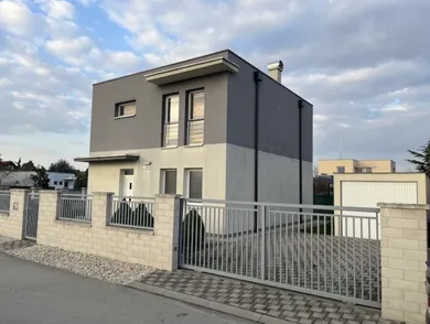 Na predaj 5-izbový dom, 112 m², Chorvátsky Grob, Jarabinová