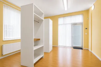 Na predaj komerčné, 72 m², Bratislava-Dúbravka, Tranovského