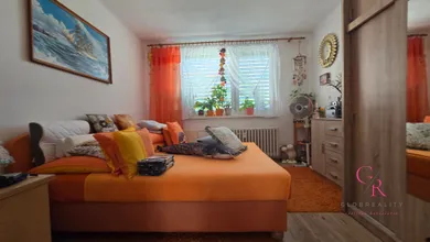 Na predaj 3-izbový byt, 64 m², Želiezovce, Sládkovičova