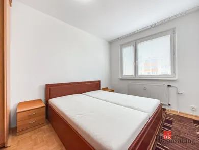 Na prenájom 4-izbový byt, 82 m², Bratislava-Petržalka, Černyševského