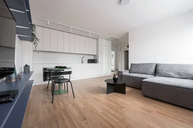 Na prenájom 2-izbový byt, 43 m², Bratislava-Staré Mesto, Vysoká
